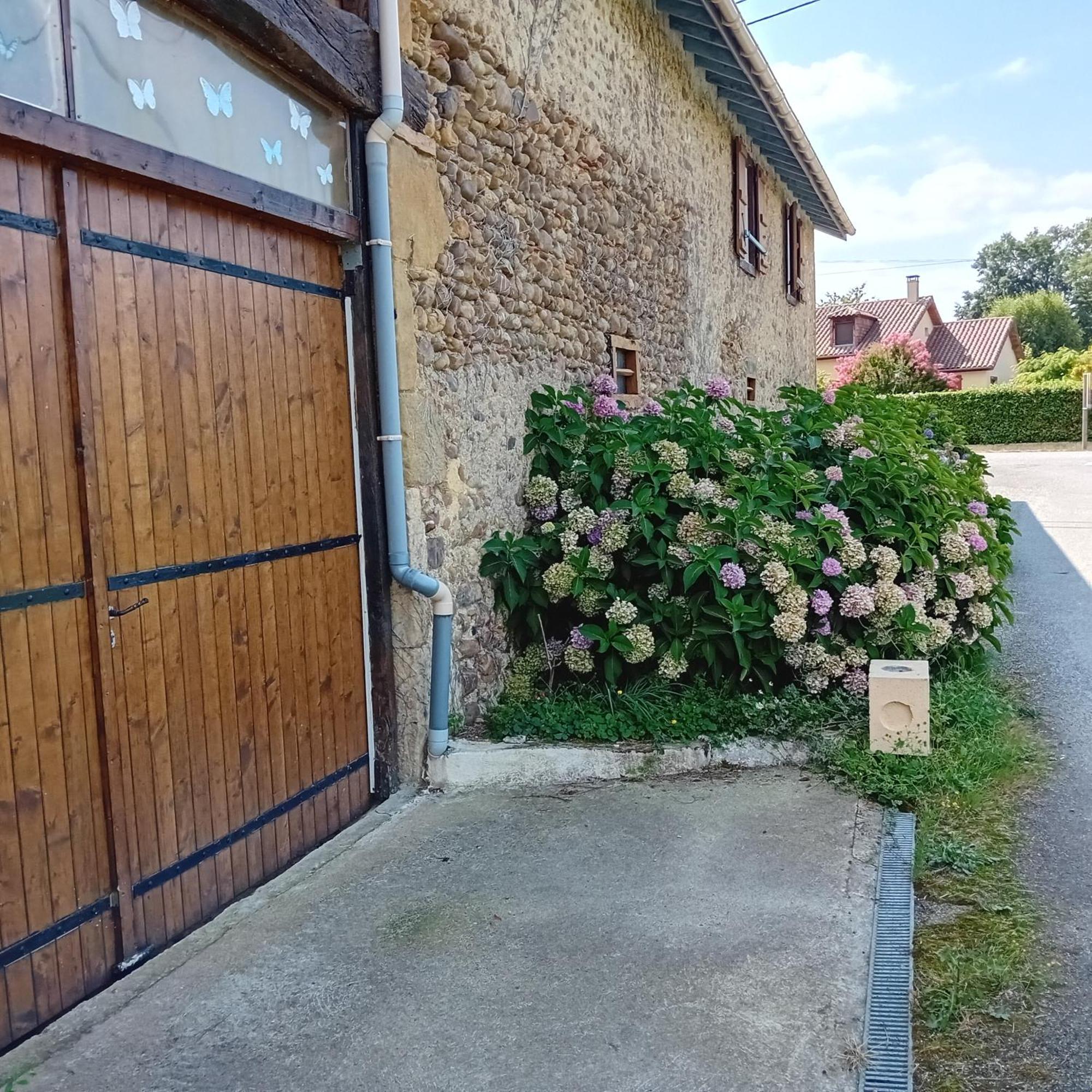 Clos A Malypense Chez Mr Montamat Galan Esterno foto